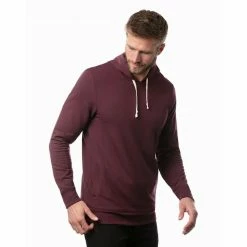 Travis Mathew Cloud Hoodie -Golf Bag Sales travis mathew cloud hoodie tawny port 02 15605.1667934048