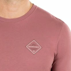 Travis Mathew Pick Up Line Tee -Golf Bag Sales travis mathew pick up line tee roan rouge 03 16613.1671650386